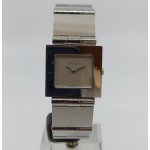 Gucci - 600L Silver Small  Dial  Ladies Watch  Timepiece